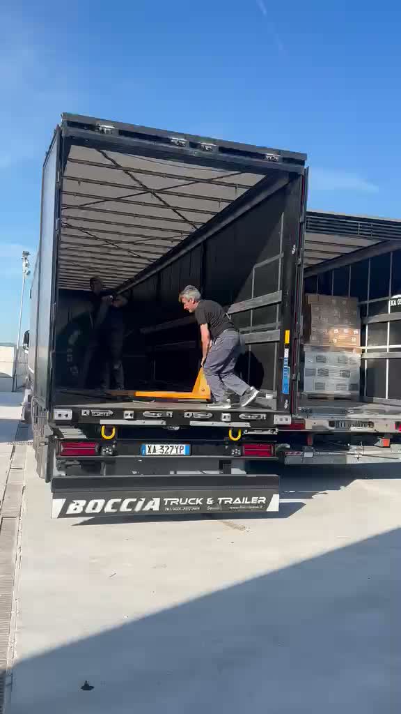 Deposito Schena Trasporti per lo stoccaggio temporaneo della merce