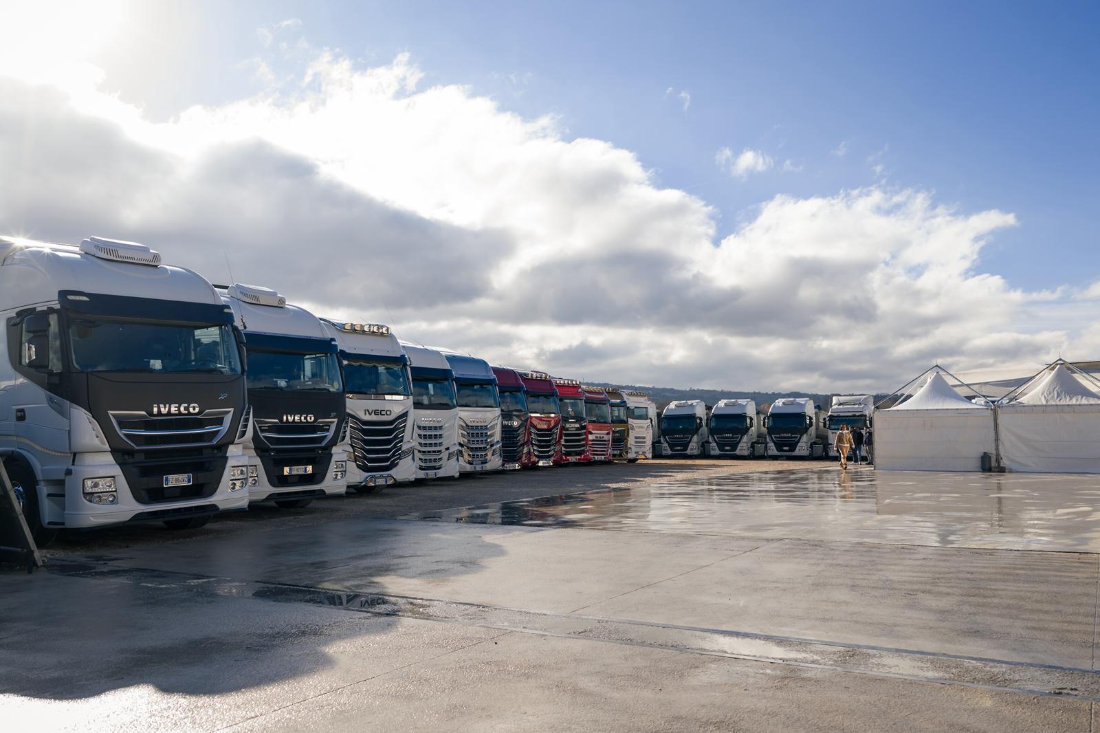 Camion Schena Trasporti per il trasporto nazionale in Italia